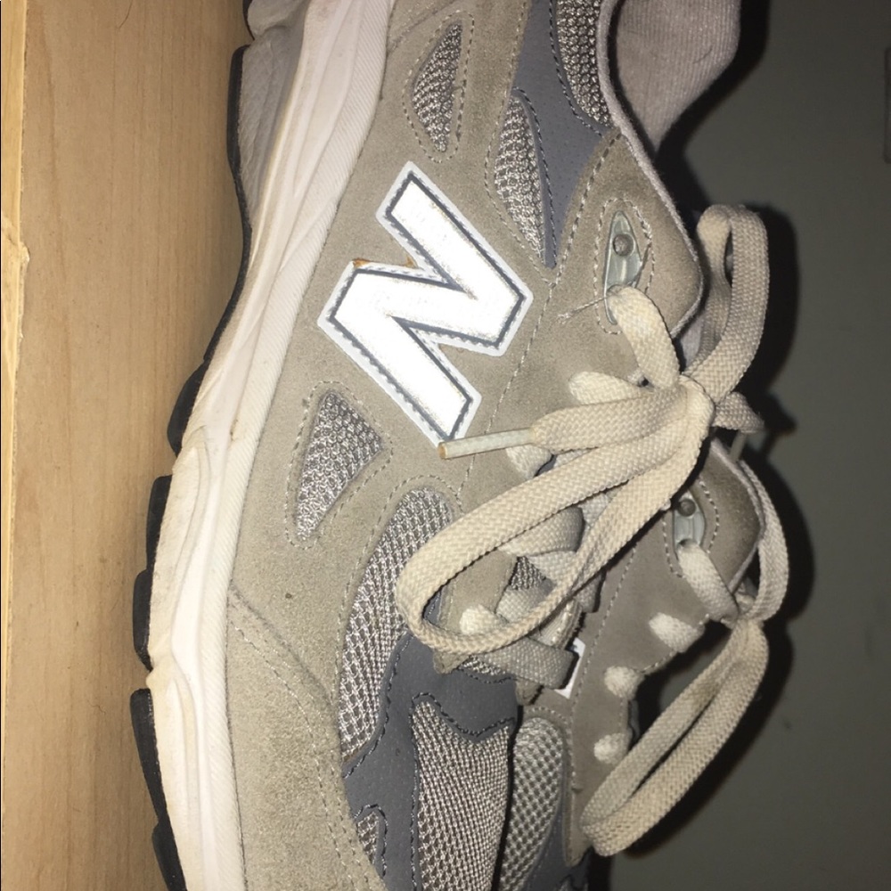 New balance shoes